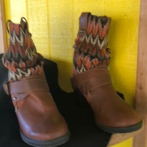 Very like new soda boots